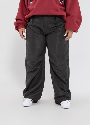 Royàl Loaded Cargo Pants - Curve in Black