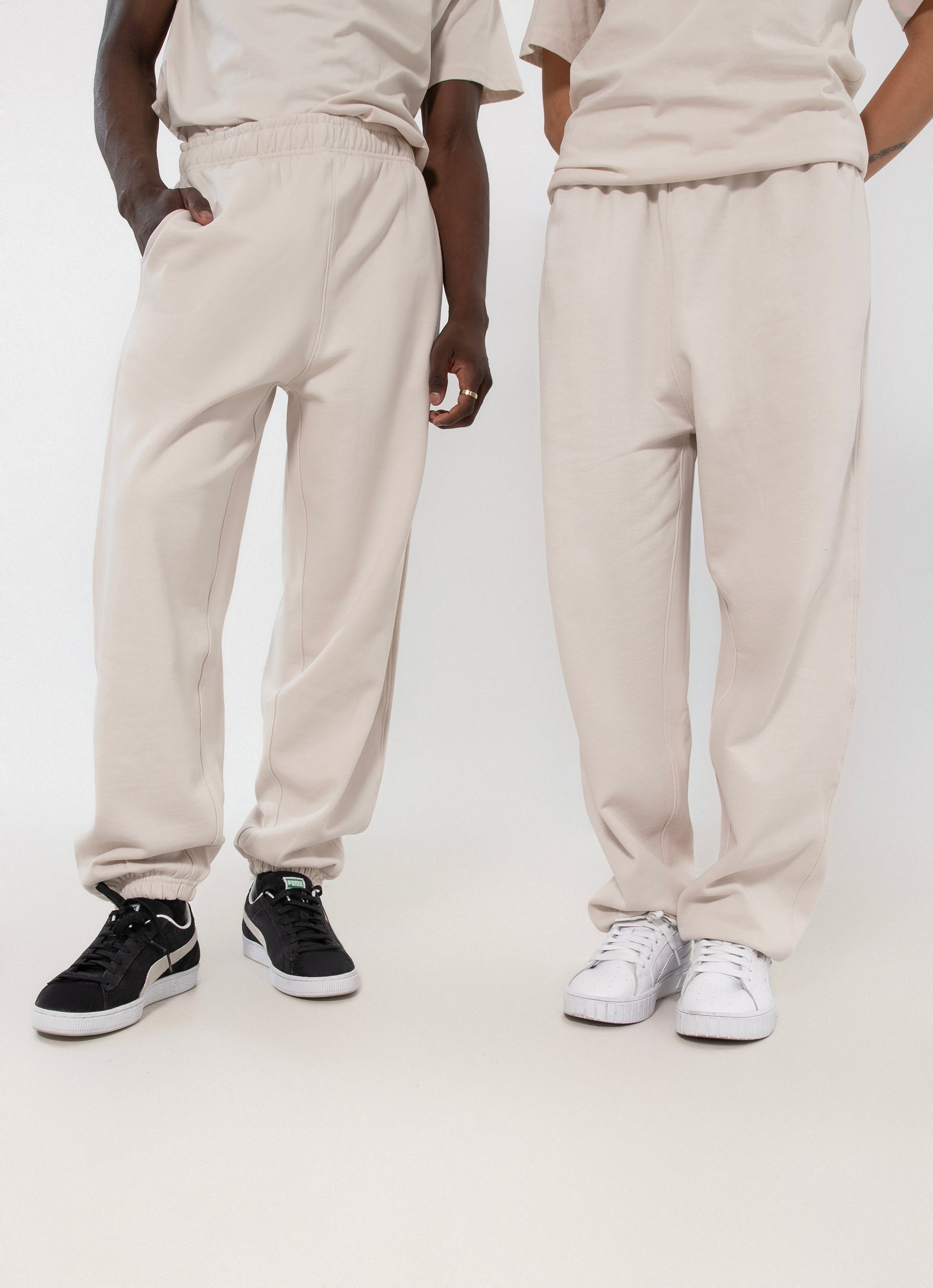 Sans Ease Trackpants in Beige | Red Rat