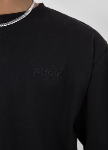 Stmnt Aisle Long Sleeve in Black