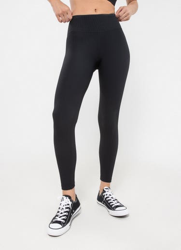 Stryde Midst Leggings in Black
