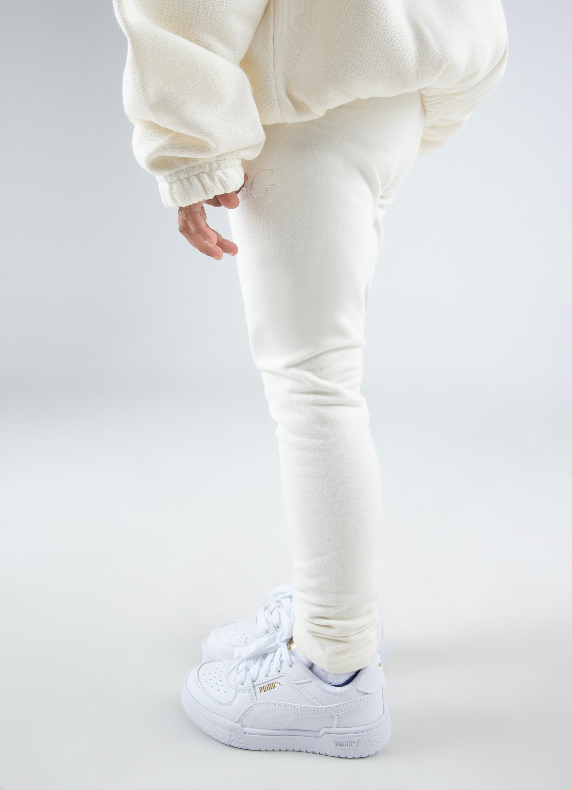 NEW Fleece Lined Leggings Girl size 10 | Girls in leggings, Size girls,  Clothes design
