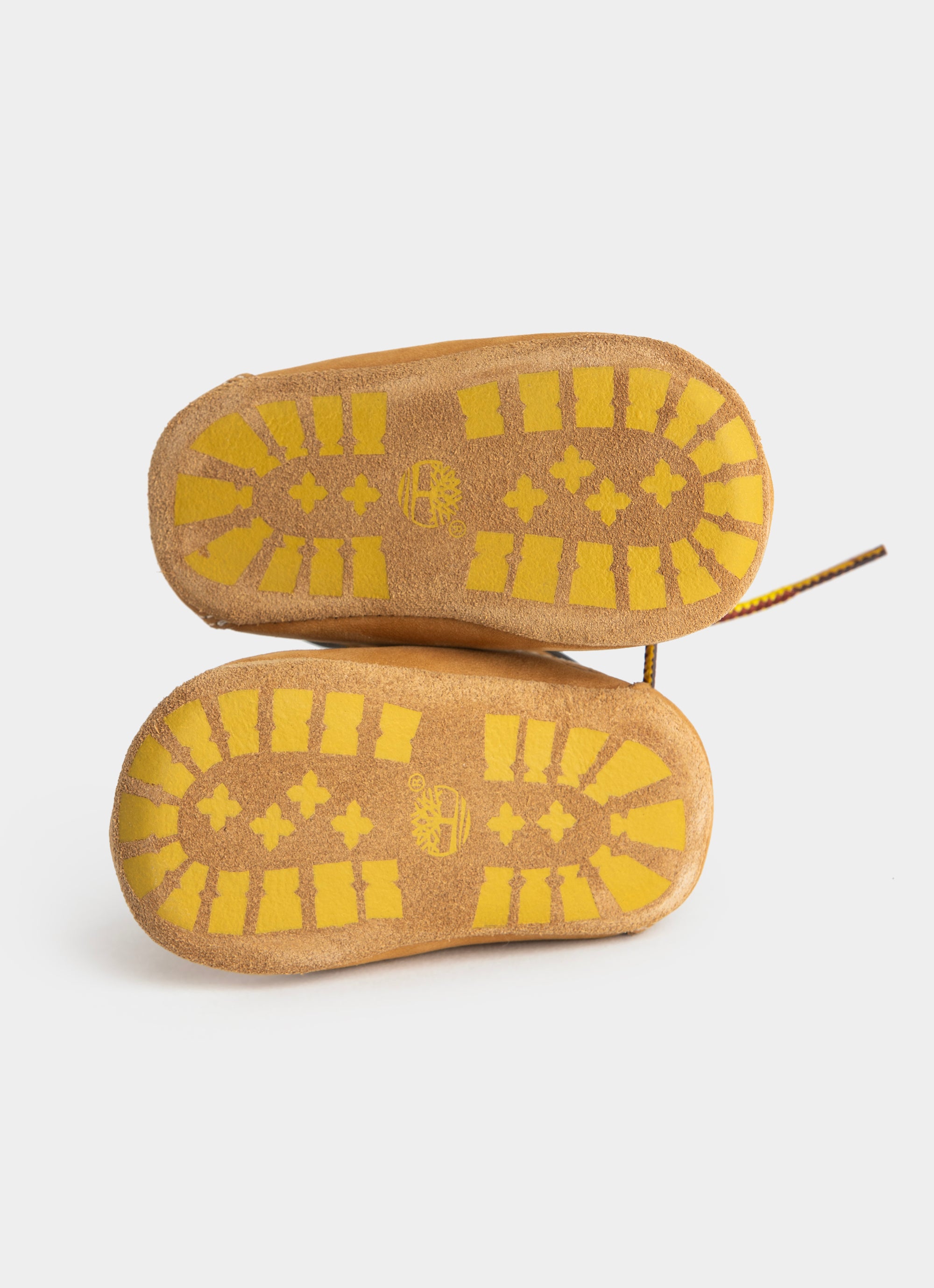 Timberland Crib Bootie And Beanie Set - Infants in Brown