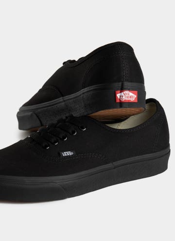 Vans Authentic Shoes - Unisex in Black