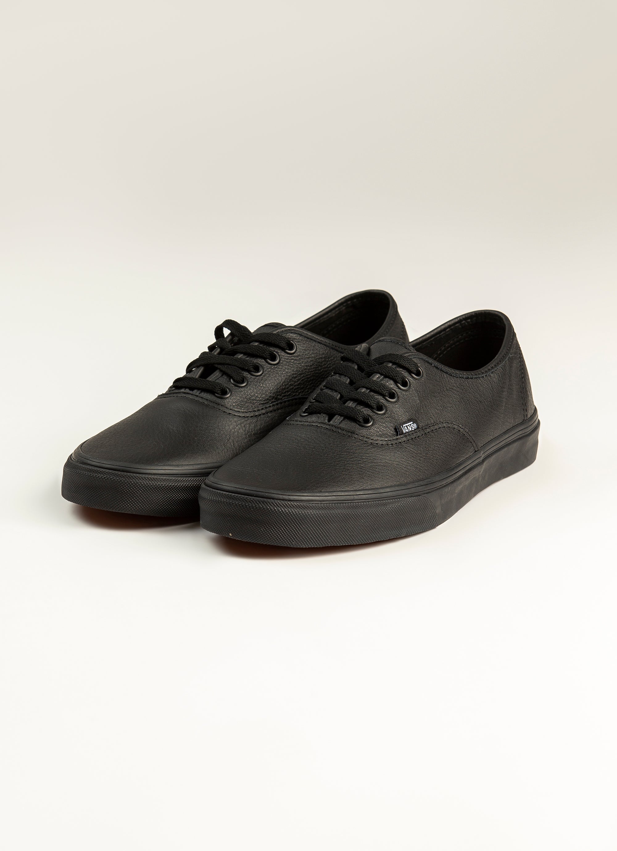 Vans Authentic 'leather' Shoe in Black