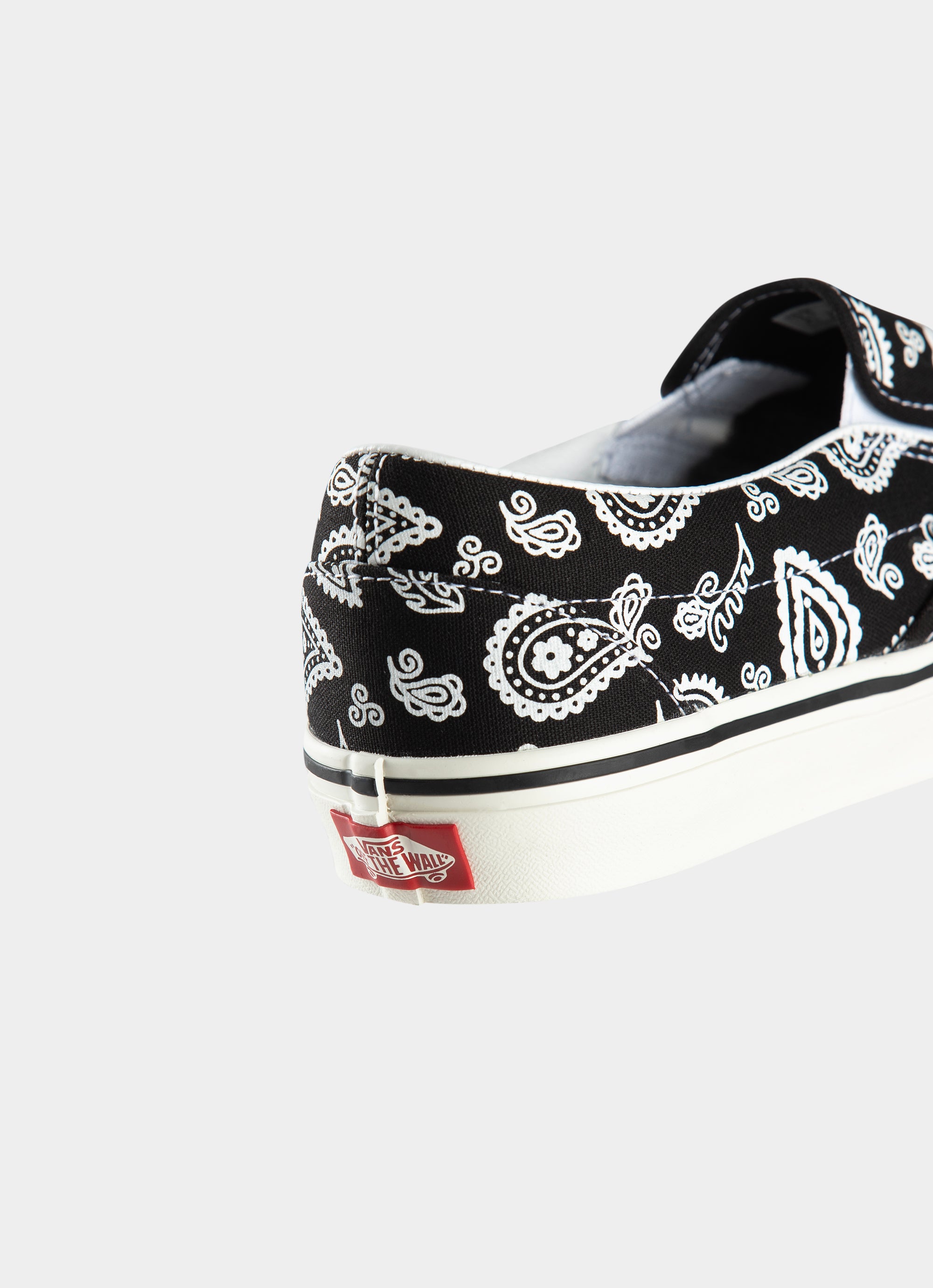 Vans Classic Slip-on Shoes - Womens in Black