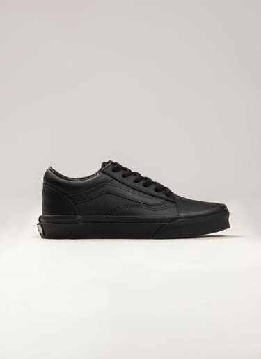 Vans Old Skool Leather Shoe - Kids in Black