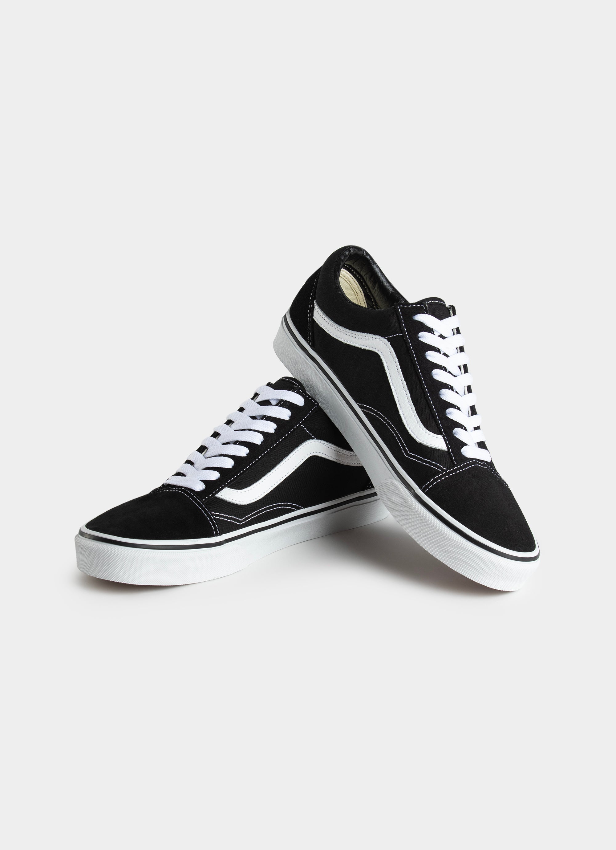 Vans Old Skool Shoes in Black
