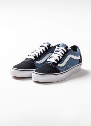 Vans Old Skool Shoes - Unisex in Blue