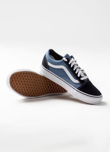 Vans Old Skool Shoes - Unisex in Blue