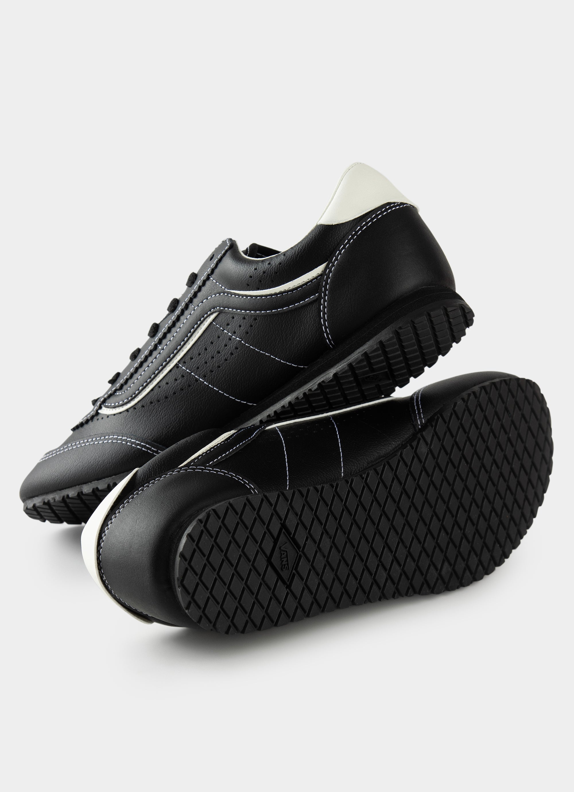 Vans Super Low Pro Shoes - Unisex in Black