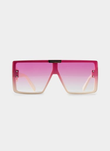 Vendetta First Class Sunglasses in Pink