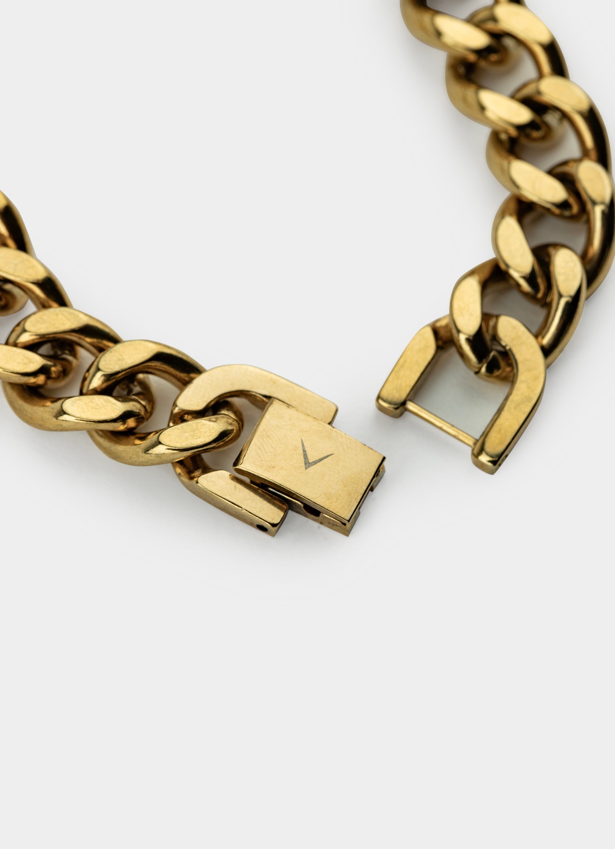 Vendetta Greca Cuban Bracelet- 18k Gold Plated in Gold