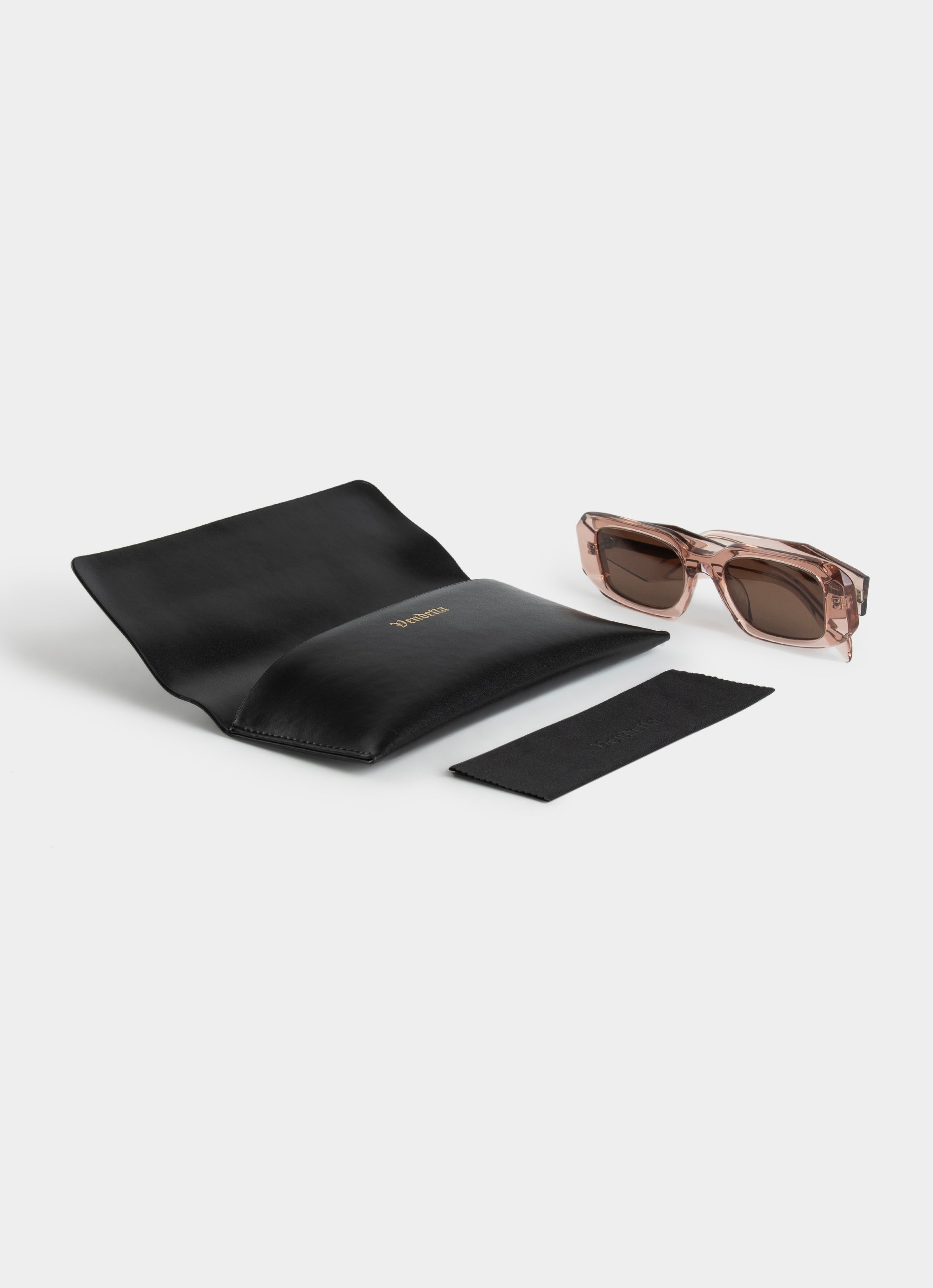 Vendetta Revel Sunglasses in Pink
