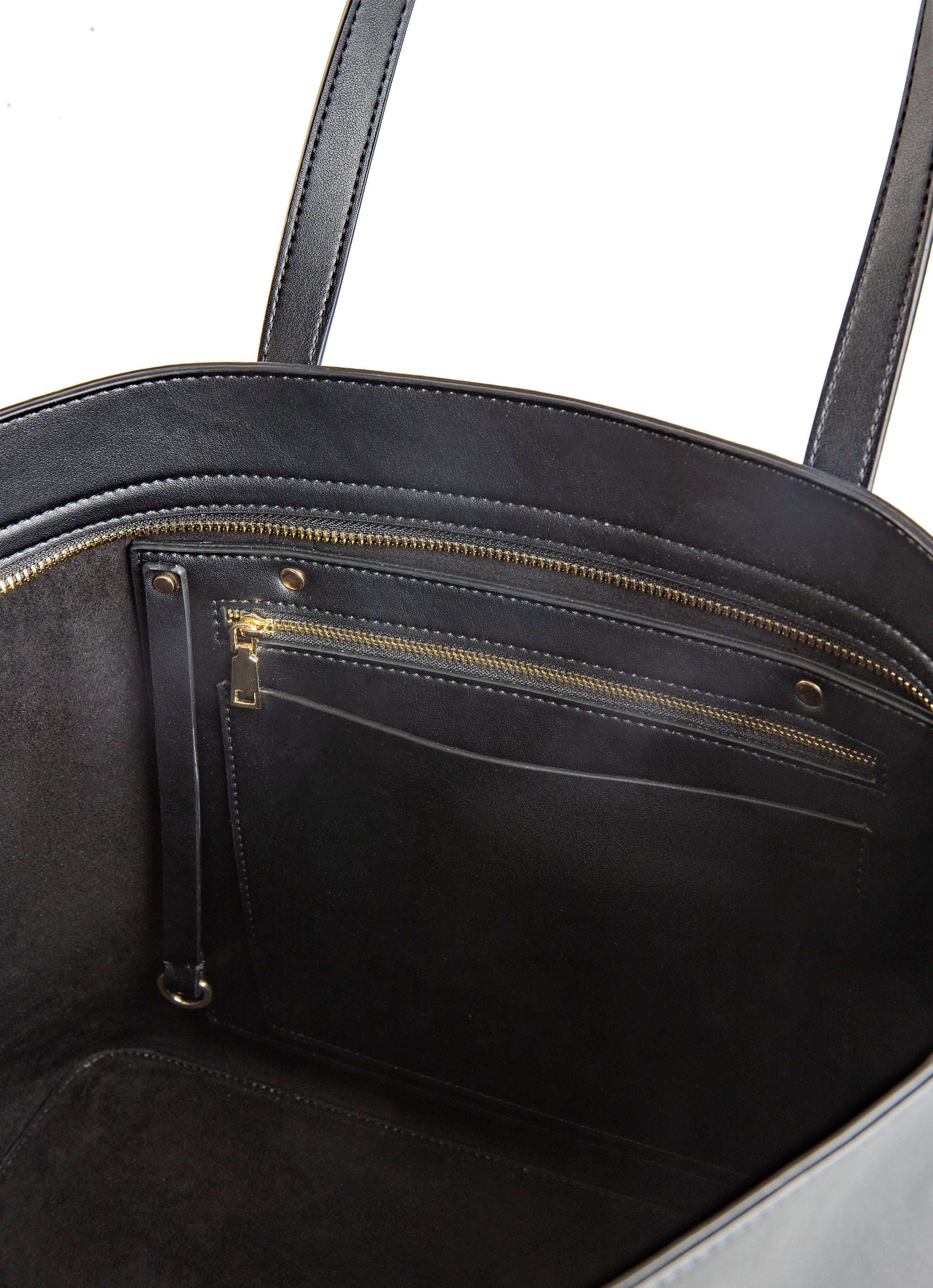 Vendetta Voyager Bag in Black