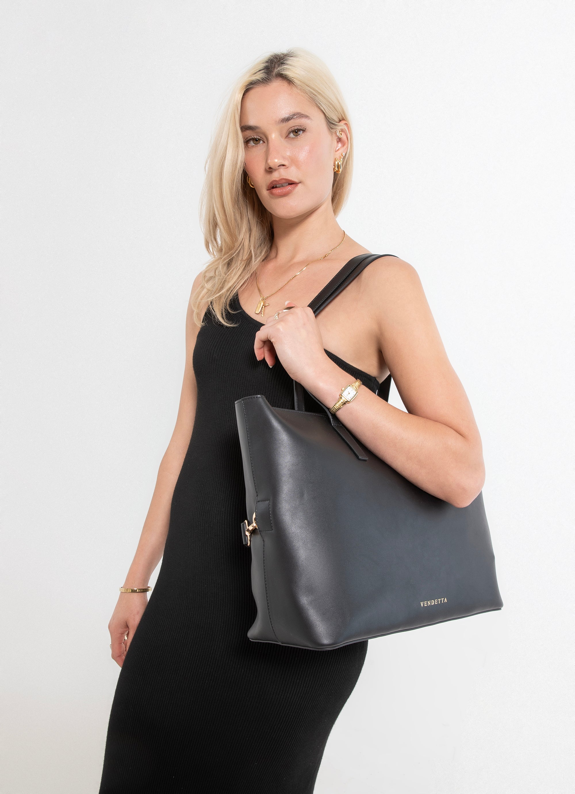 Vendetta Voyager Bag in Black