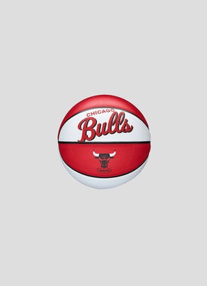 Wilson NBA Chiacgo Bulls Team Retro Mini Basketball